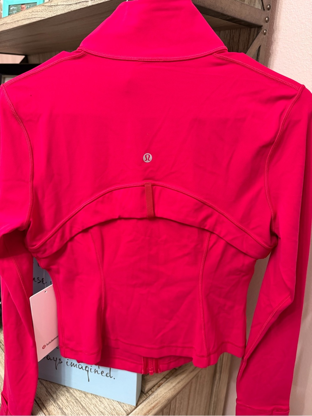 NWT Lululemon Define Cropped Jacket Nulu Mulberry Spark Size 8 - Picture 5 of 6